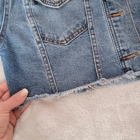 NWOT Wild Fable Cropped Denim Jacket - Picture 7 of 8